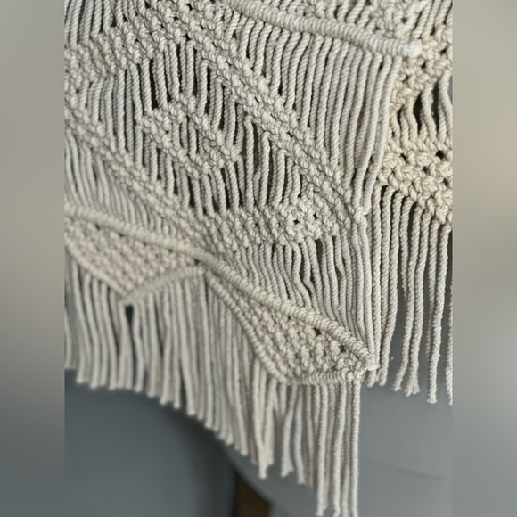 Cream Macrame Table Runner - Picture 6 of 7